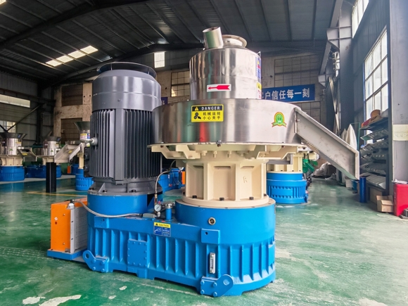 Biomass pellet machine